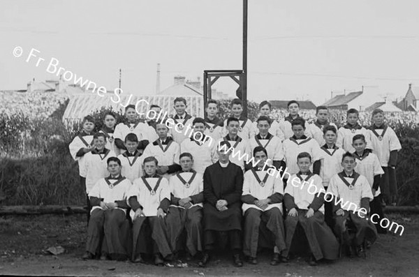 GROUP OF ALTAR BOYS ST IGNATIUS COLLEGE